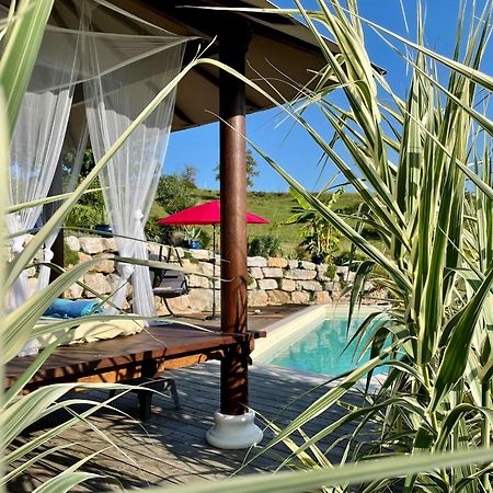 Un Parfum De Thailande, Ressourcement Et Massages Curemonte Exterior foto