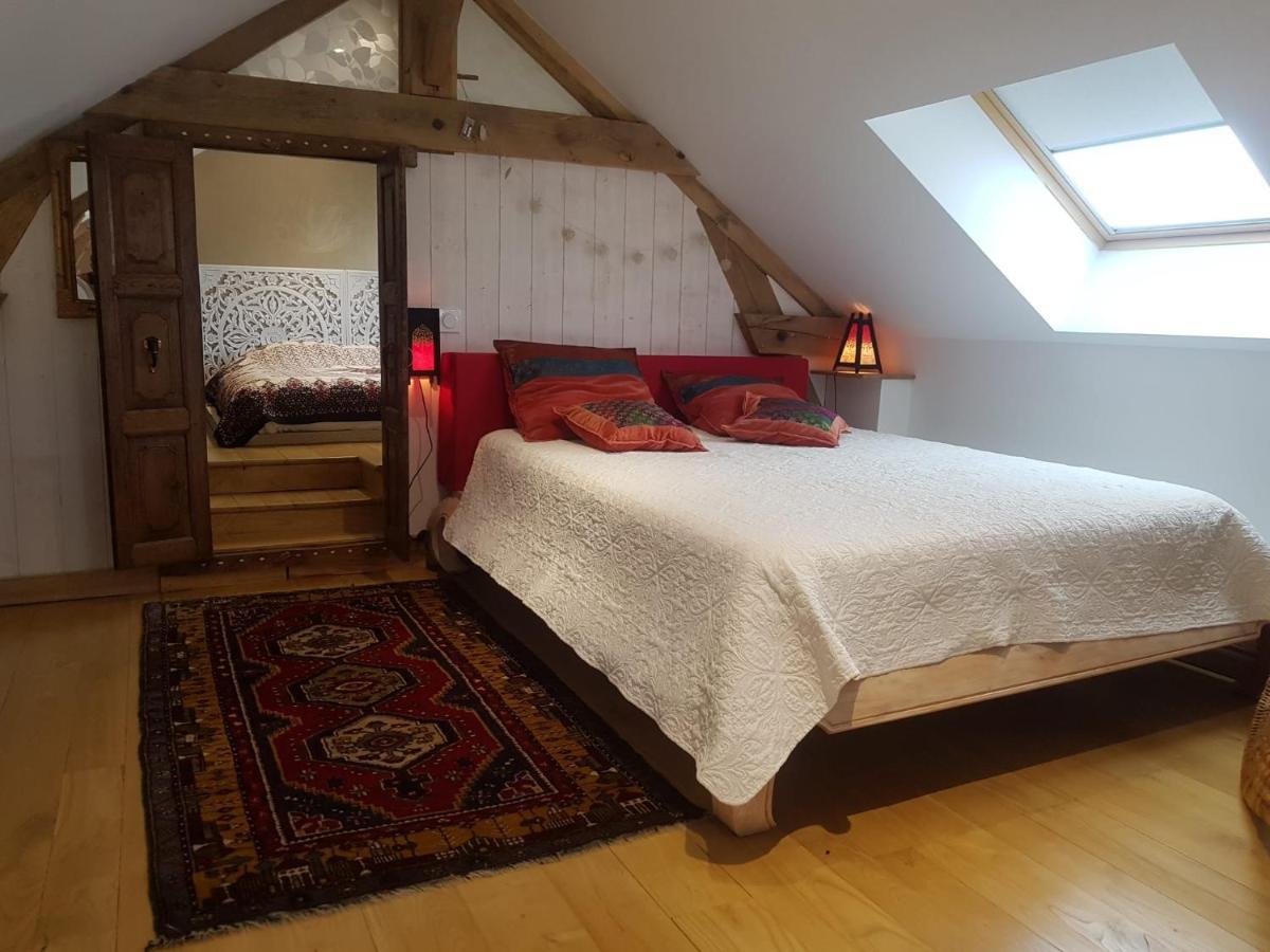 Un Parfum De Thailande, Ressourcement Et Massages Curemonte Exterior foto