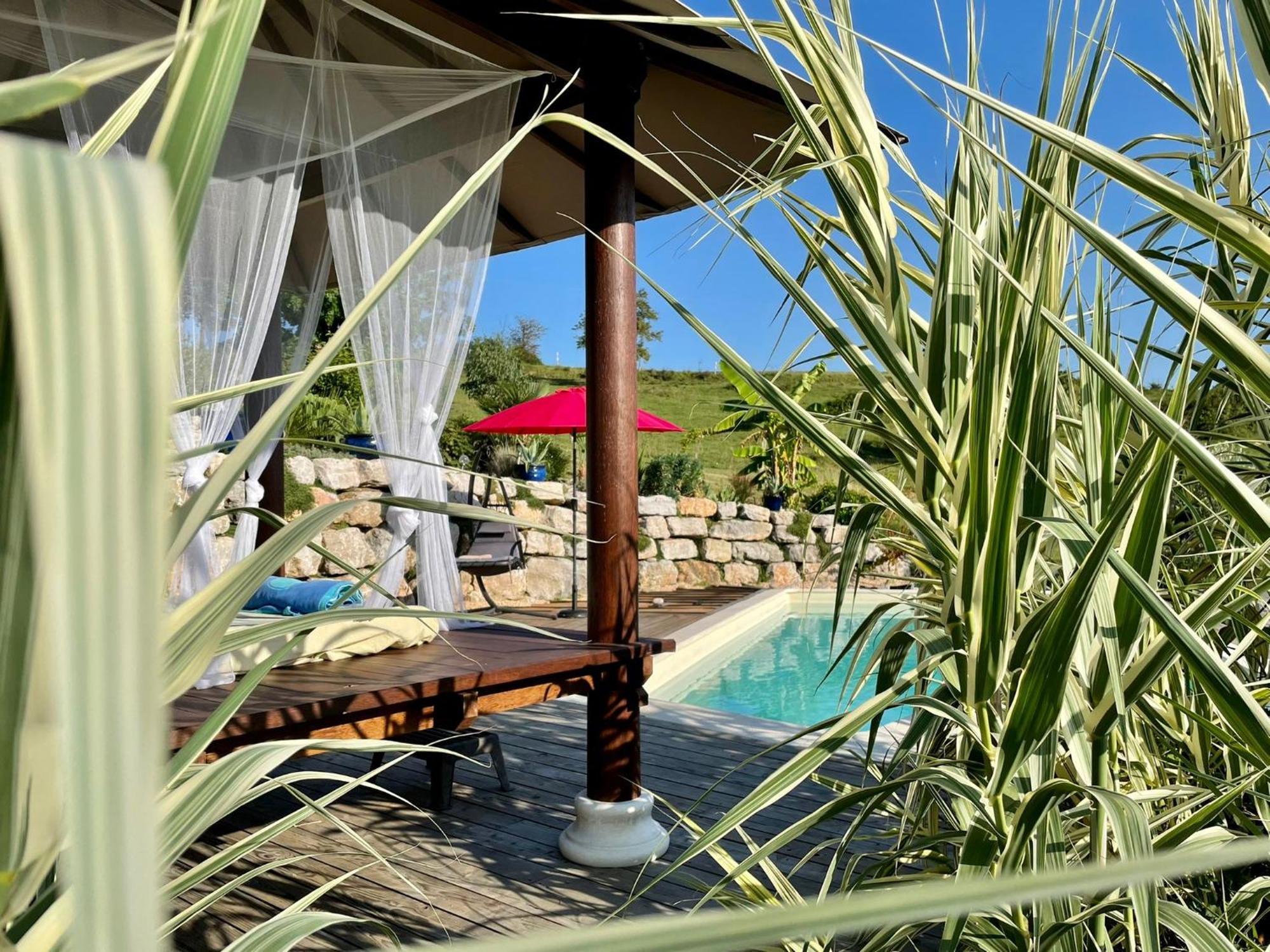 Un Parfum De Thailande, Ressourcement Et Massages Curemonte Exterior foto
